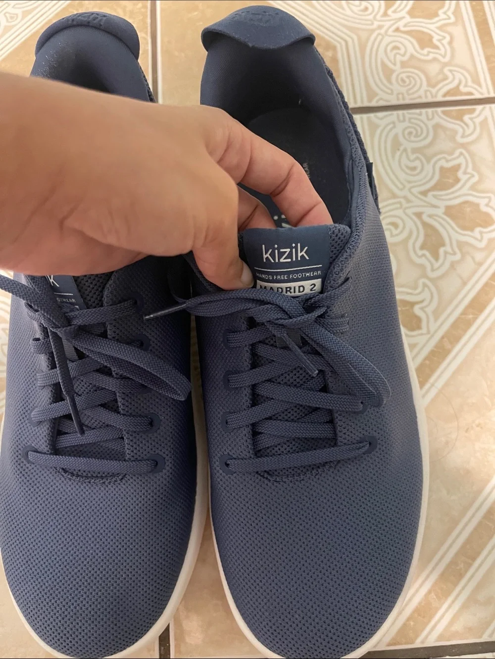 Kizik Men’s Madrid 2 Size 10